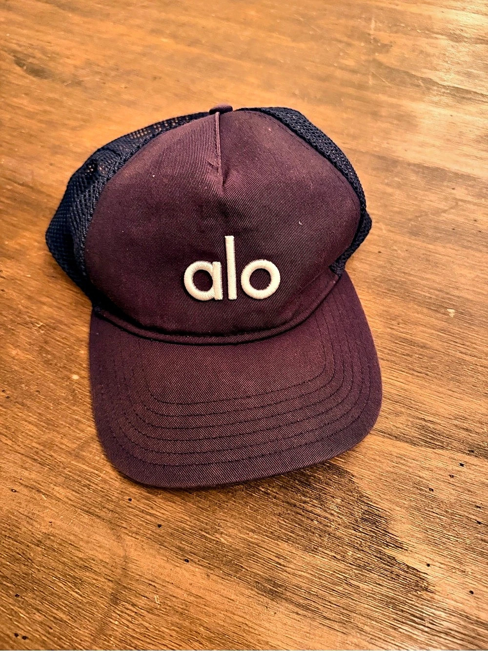 Alo Yoga District Trucker Hat Blue Purple